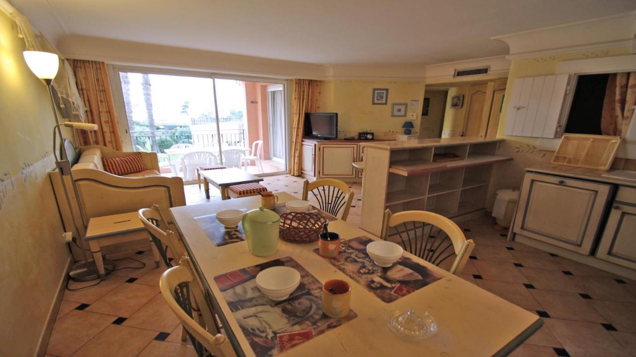Apartmán Port Marine Sainte-Maxime Exteriér fotografie