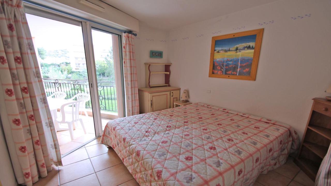 Apartmán Port Marine Sainte-Maxime Exteriér fotografie